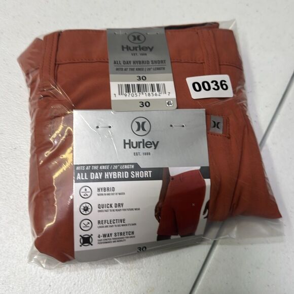 NWT- all day hybrid short, 20" length- size 30 Hurley Men's Hybrid Shorts - Picture 9 of 9